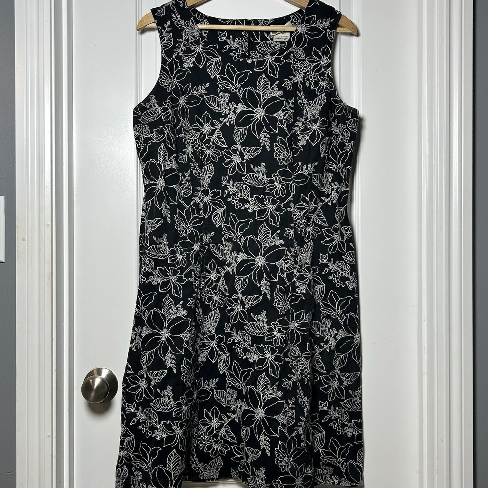 Faded Glory Vintage Black White Botanical Floral Square Neck Fitted Midi Dress